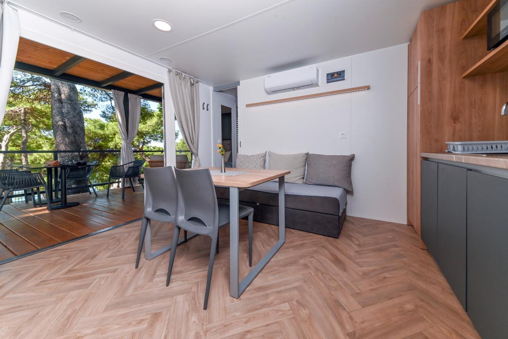 Morenia Park Villas Podaca Exterior photo